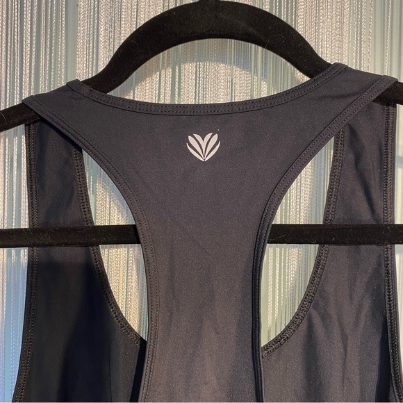 Forever 21 Black Basic T-back Exercise Top NWT Size Small - Picture 5 of 17